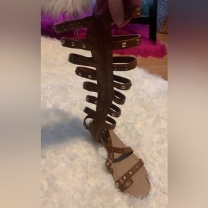 Gladiator brown shoes